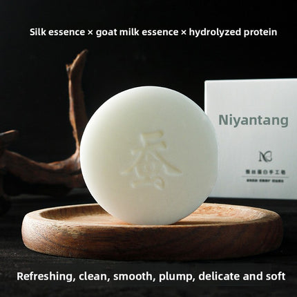 Niyantang Handmade Goat Milk Soap Round Silk Protein Essential Oil Soap for Face and Body Bathing